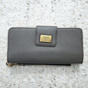 NWT Fossil Gray Pebbled Leather Quinn Zip Bifold Clutch Wristlet